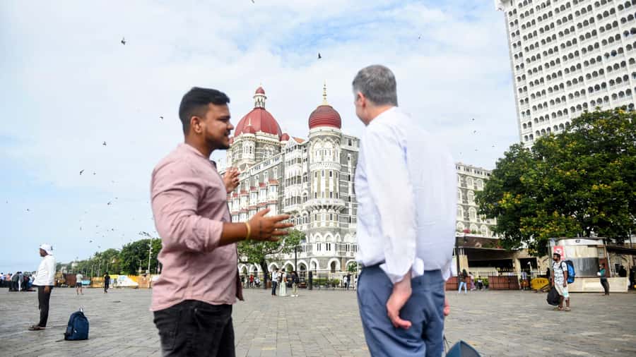 Mumbai: Elephanta Caves: Island Tour With Options - Rock-cut temples and carvings: where the tour becomes more than sightseeing