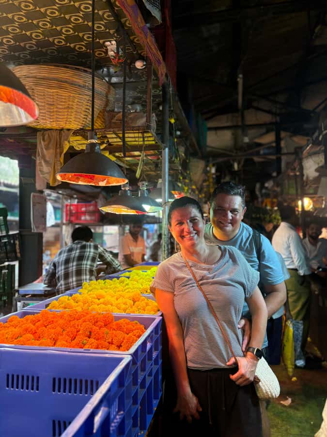 Mumbai: Elephanta Caves: Island Tour With Options - Hotel pickup or meet near Gateway of India: choose what fits your style
