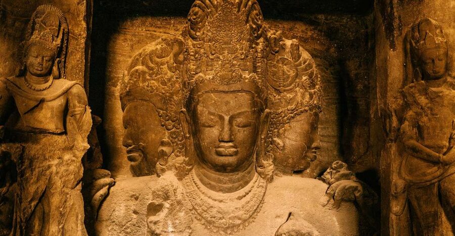 Mumbai: Elephanta Island and Elephanta Caves Guided Tour - The sculptures and chambers: big forms, detailed scenes
