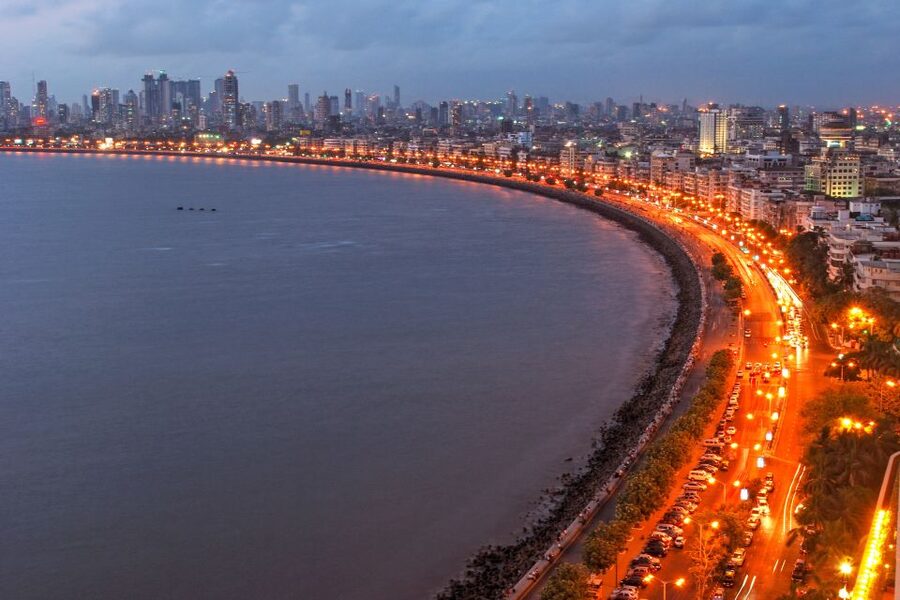 Mumbai: Full-Day Private Sightseeing Tour - Shopping and neighborhood texture in Colaba (plus one longer break)