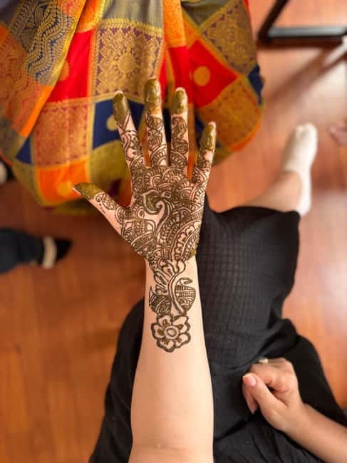 Mumbai: Indian Cooking Class & Cultural Delights - Cultural Extras Beyond the Kitchen: Rituals, Henna, and History