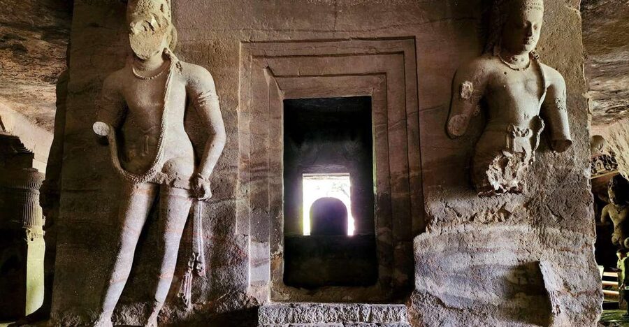 Mumbai: Kanheri Buddhist Caves & Moanstry Guided Tour - Sanjay Gandhi National Park and Kanheri Caves: The Real Setting