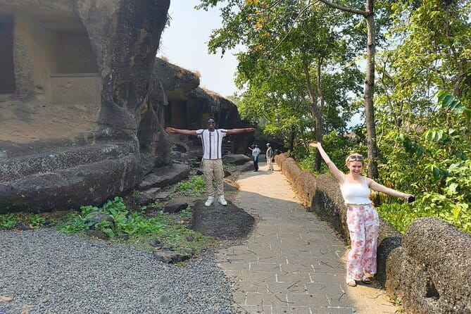 Mumbai Kanheri Caves & Golden Pagoda – A Buddhist Settlement - Kanheri Caves: Buddhist rock-cut art, 100 BCE to 1000 CE