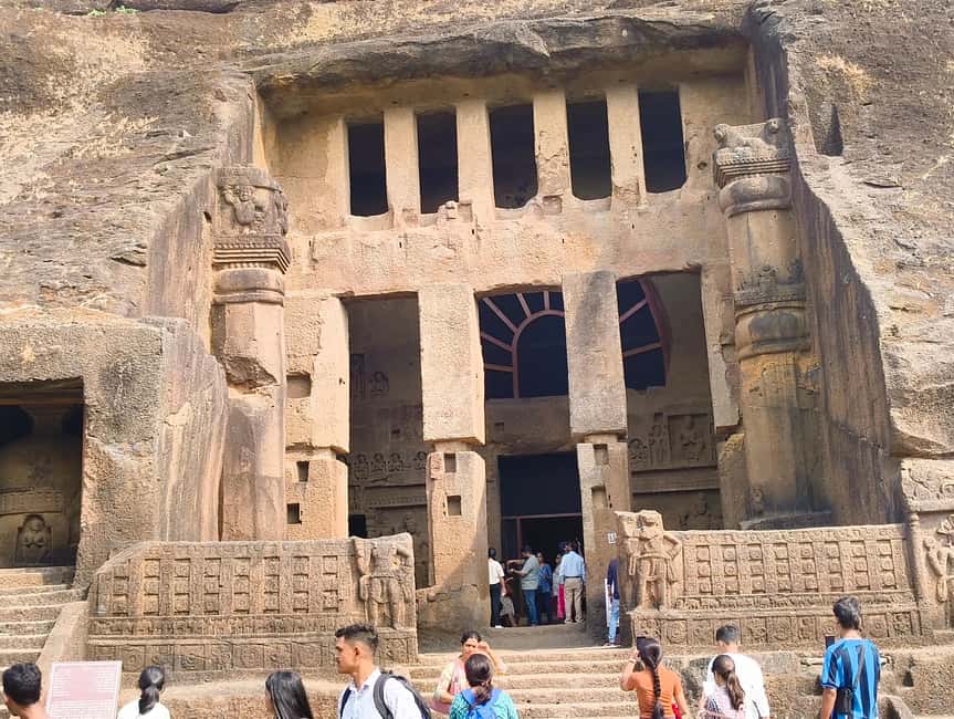 Mumbai Kanheri Caves & Golden Pagoda – A Buddhist Settlement - Transport and drops: you’re in and out of Mumbai suburb life