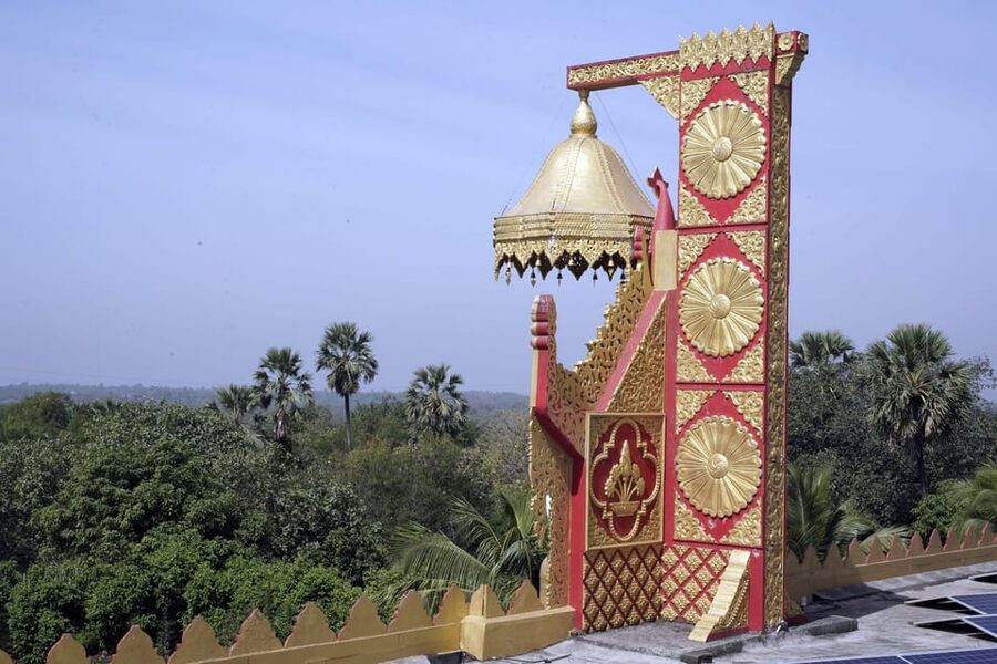 Mumbai Kanheri Caves & Vipassana Pagoda Tour - Price and Value: Is About $26 Actually Fair?