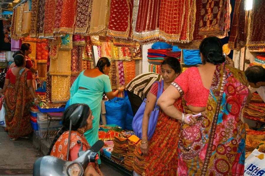 Mumbai: Local Markets & Temples Tour - Price and value: is $27 worth 2.5-3 hours?