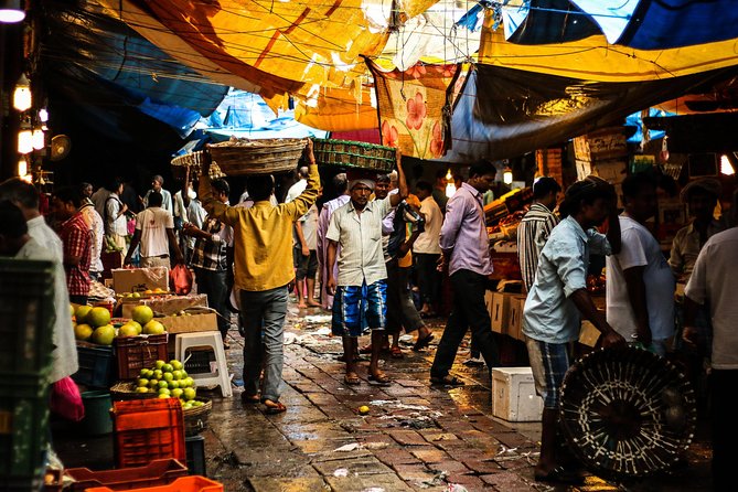 Mumbai Market Tour in Private Vehicle - Chor Bazaar: Flea Market Hunting in Thieves Market Territory