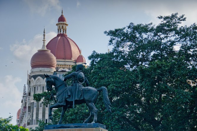 Mumbai Must See tour - Chhatrapati Shivaji Maharaj Terminus and the Gothic buildings around the Fort area