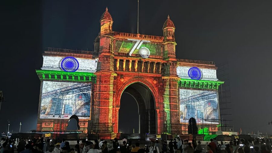 Mumbai Night Lights & Iconic Sights Tour - Marine Drive and the Queen’s Necklace: The Night Walk Part You’ll Remember