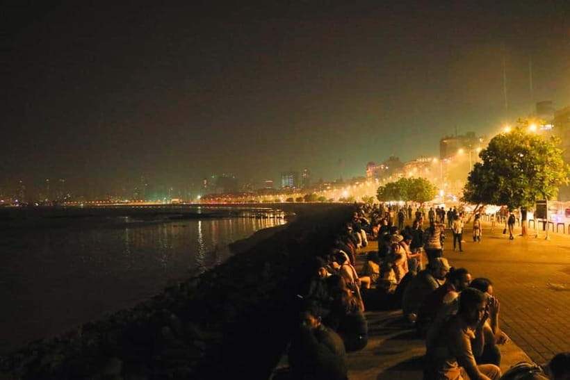 Mumbai: Night Sightseeing Tour by Car - Starting at Regal Cinema in Colaba