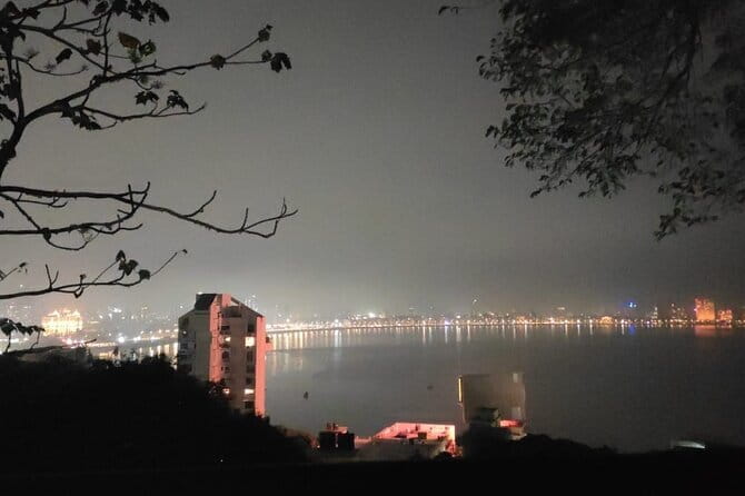 Mumbai Night Sightseeing Tour - Price and Comfort: What About $50.96 Per Person Really Buys