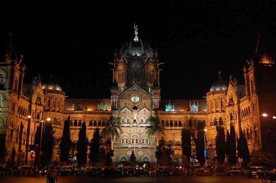Mumbai Night Tour - Malabar Hill views: Hanging Gardens for skyline clarity