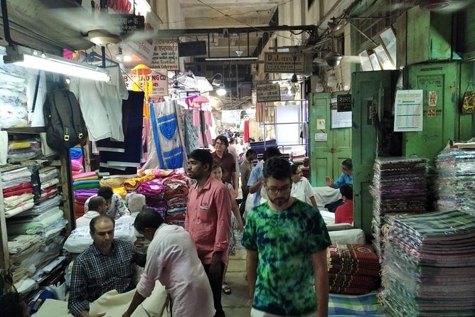 Mumbai Private City Sightseeing with Slum Tour - Chhatrapati Shivaji Terminus and Rajabai Clock Tower: Big Architecture, Real Scale