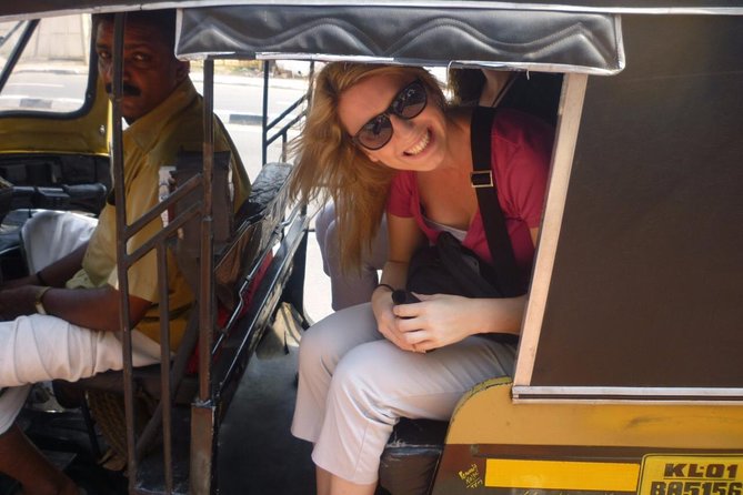 Mumbai Private Cultural Tour with Lunch and Transport - Pickup, smart casual, and how to survive Mumbai weather