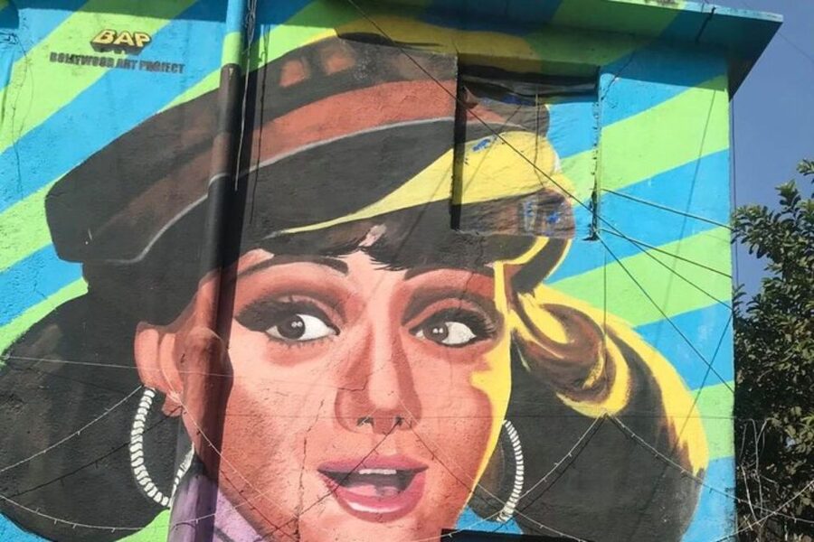 Mumbai: Private custom tour with a local guide - English, French, Spanish guide support