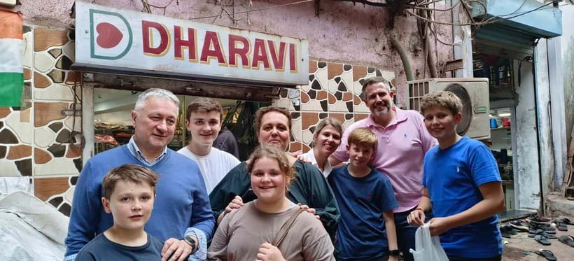 Mumbai: Private Dhobi Ghat Laundry & Slum Tour with Pickup - Inside Dharavi: Homes, Play, Work, and Community Life