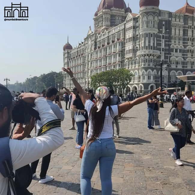 Mumbai: Private Half Day Sightseeing Tour of Mumbai - Hanging Gardens and the city skyline from above