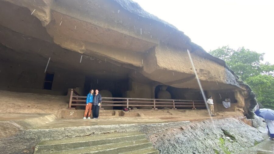 Mumbai: Private Kanheri Caves Guided Tour - Buddha hall highlights: 7 meters of calm and a sea of carved pillars
