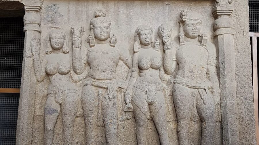 Mumbai: Private tour for Kanheri Caves and Golden Pagoda - Kanheri Caves: 109 basalt caves, 5 guided stops, and real monk-life details