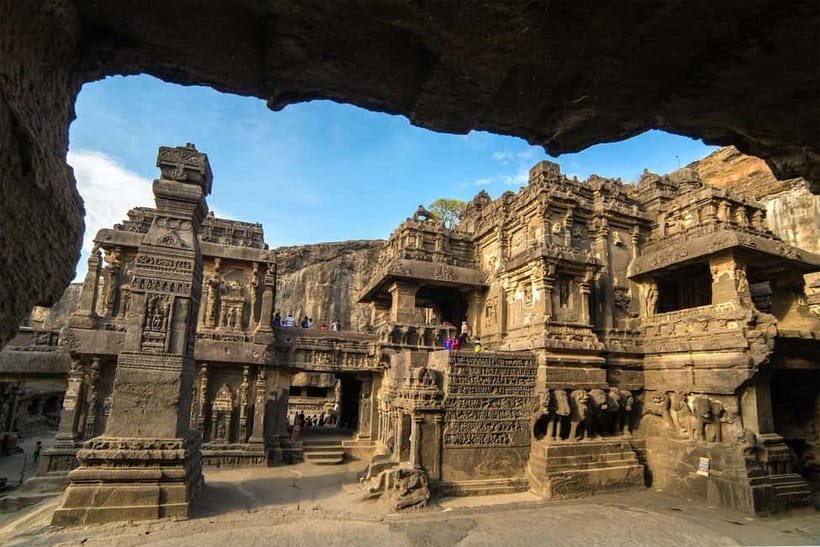 Mumbai: Same Day Tour of Ajanta & Ellora Cave's - Aurangabad dinner and shopping time: don’t skip the reset