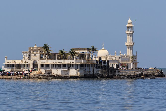 Mumbai Shore Excursions Tour in Private Vehicle - Haji Ali Dargah and the Banganga tank: sacred sites with strong local geography
