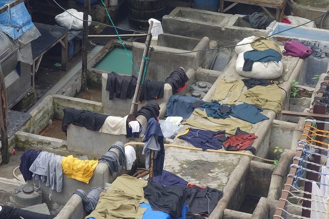 Mumbai Sightseeing Tour by Public Transport with family Lunch - Dhobi Ghat: The Open-Air Laundry That Keeps Hotels and Hospitals Running
