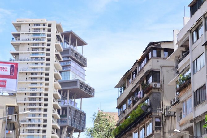 Mumbai Sightseeing with Dharavi Slum - Passing Mumbai’s colonial markers between the big stops