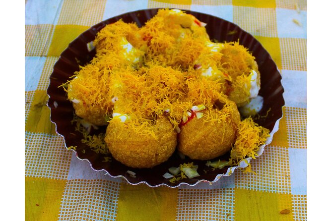 Mumbai Street Food Crawl (2 Hours Guided Food Tasting Tour) - Stop One: Lanes, Old Food Shops, and Chats Like You Mean It