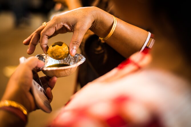 Mumbai Street Food Tour - Chowpatty Beach at sunset: pav bhaji, bhel puri, and cooling desserts
