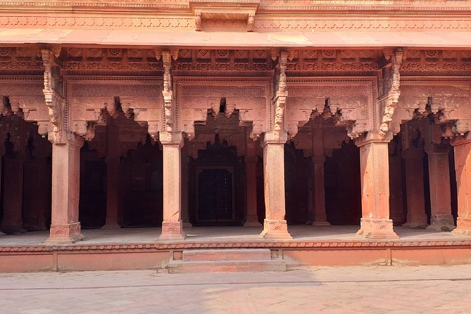 Mumbai to Agra Taj Mahal Day Trip with Return Flights and Lunch - The marble handicrafts stop: what you’re seeing in 30 minutes