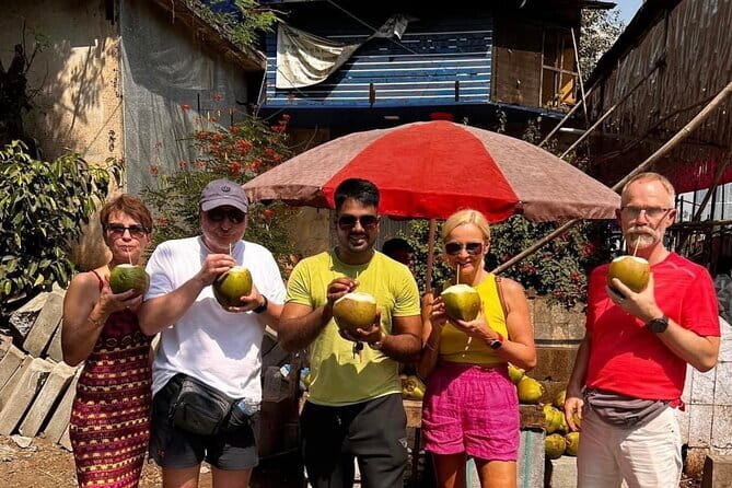 Old Mumbai Sightseeing Tour with a Local Guide - Meeting a Private Guide (Gufram) and Getting Real Explanations