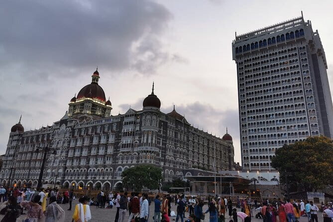 One-Day Private Taj Mahal Tour From Mumbai - Price and value: what $160 is really covering