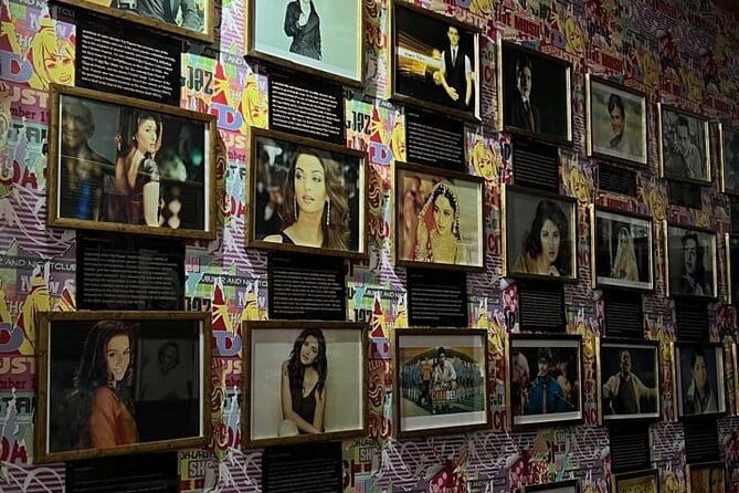 Private Bollywood Tour with Transport - How Bollywood songs get recorded, edited, and choreographed