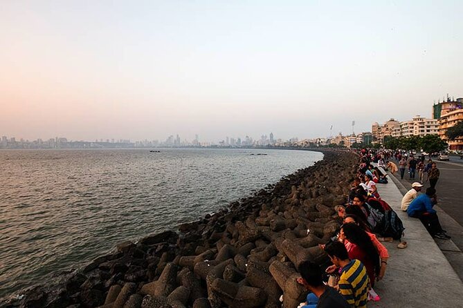 Private City Tour with Dharavi Slum Dhobighat and Dabbawalla - Meet-up in Colaba: how the 9:30 start and 6–7 hour timing work