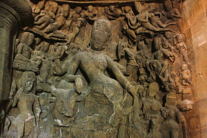 Private Elephanta Caves UNESCO World Heritage Site Tour - Gateway of India stop: 10 minutes for context, not sightseeing