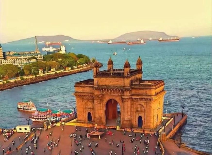 Private Elephanta Island Caves Tour with Village Tour - Pickup in Mumbai, then straight to Gateway of India
