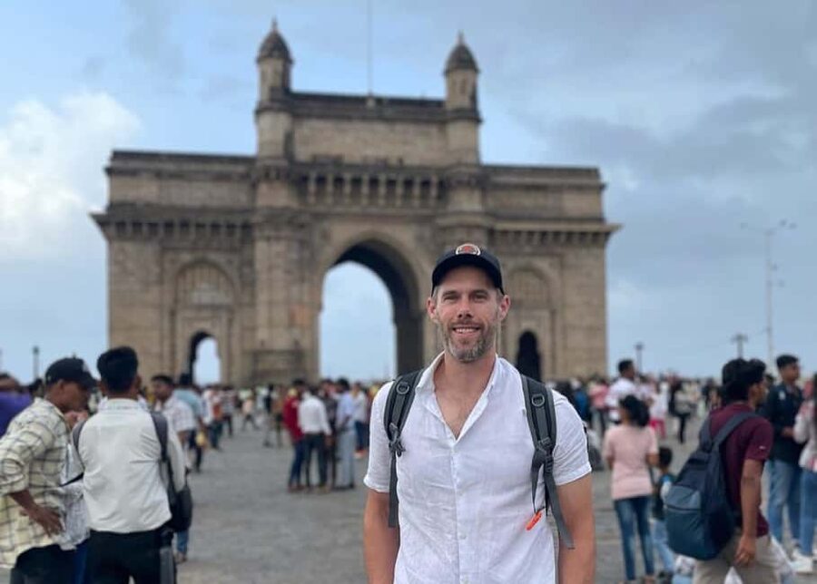 Private Full-Day Mumbai Sightseeing & Dharavi Slum Tour - Colaba Causeway, Kamala Nehru Park, and the Colaba-to-Dharavi Shift