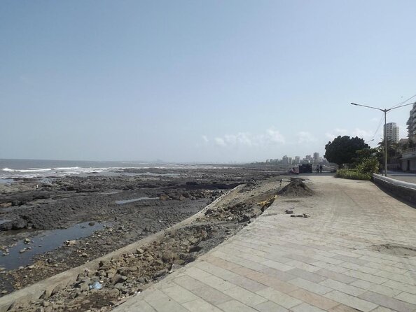 Private Guided Bandra Half Day City Tour in AC Vehicle - Quick hits on the Bandra half-day route