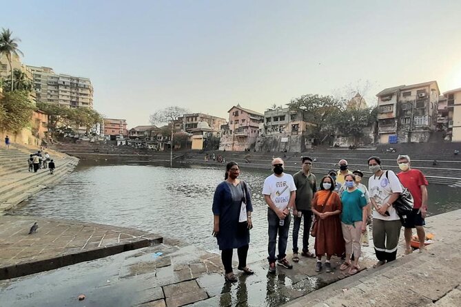 Private Guided Spiritual Walk in Banganga Hindu Temples - Stop 2: Walkeshwar Temple Complex and how to read the shrines