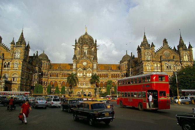 Private Half-Day Mumbai Sightseeing Tour by Public Transportation - Starting at Regal Cinema, Ending Near Churchgate
