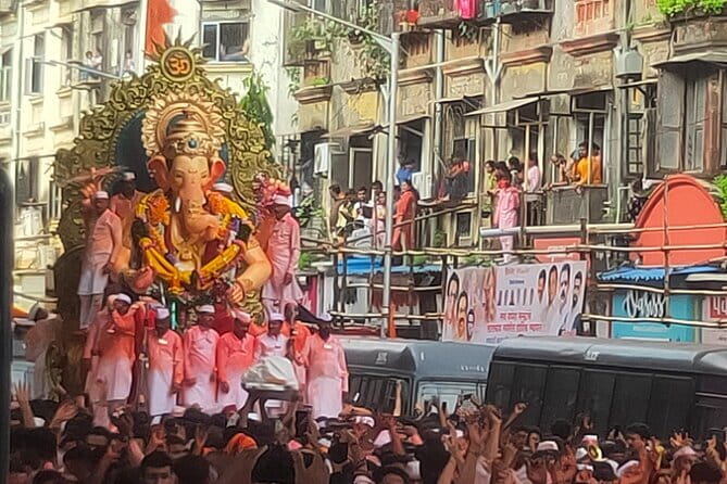 Private Mumbai 2-Day Tour Package:City + Slum & Elephanta Island. - Dharavi Slums in practice: how to get the most out of a sensitive 2-hour stop