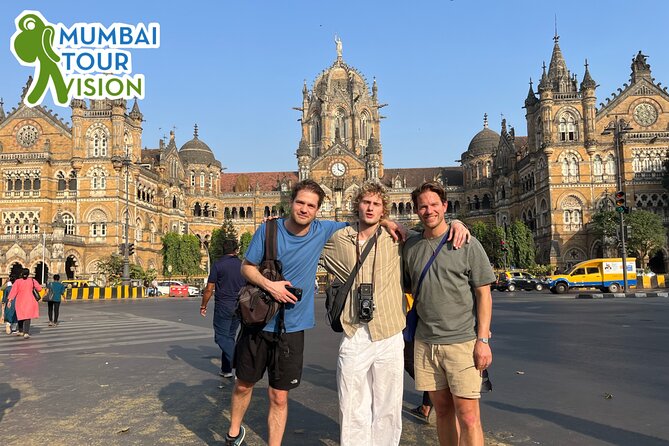 Private Mumbai City Tour with Guide and Transport - Gateway of India and Colaba Causeway: the South Mumbai first impression