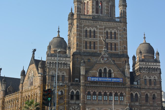 Private Mumbai Sightseeing Tour (Traveller's Choice Award Winner) - Sassoon Dock to Colaba Causeway: working port life plus shopping energy