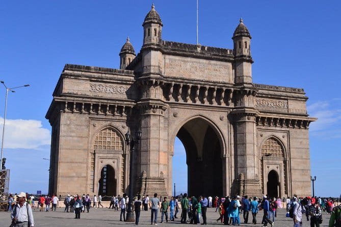 Private Mumbai Sightseeing Tour with Pickup, Car & Guide - Crawford Market: where everyday shopping feels like a lesson