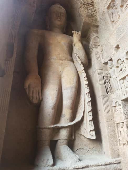 Private Mumbai Tour: Kanheri Caves & Golden Pagoda Temple - Who should book this Kanheri + Golden Pagoda tour