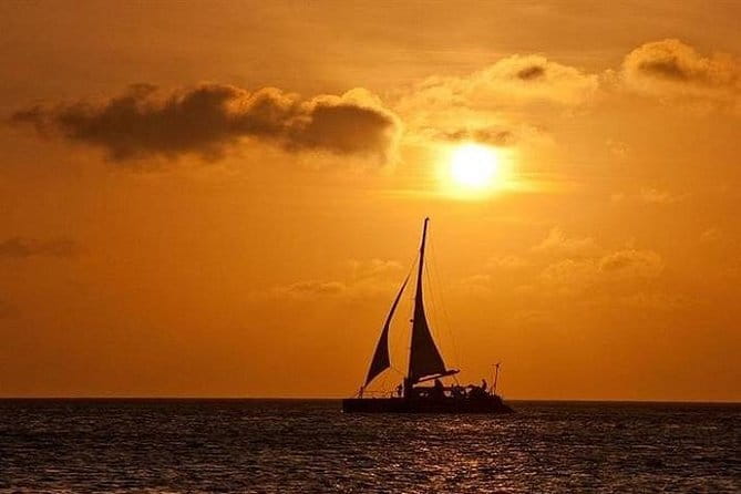 Sailing Experience in Mumbai on Mid Size Yacht - Sunset vs Day vs Night: Pick the Mood That Matches Your Group
