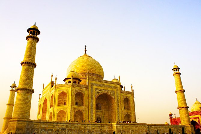 Same Day Taj Mahal and Agra Tour from Mumbai with Return Flights - Pinch Of Spice lunch at 1:30 PM: a real break, not a rushed stop