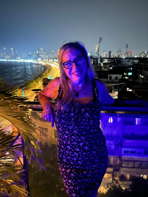 South Bombay Bar Live Tour 2 hours - South Bombay After Dark: what the 2-hour format is really good for