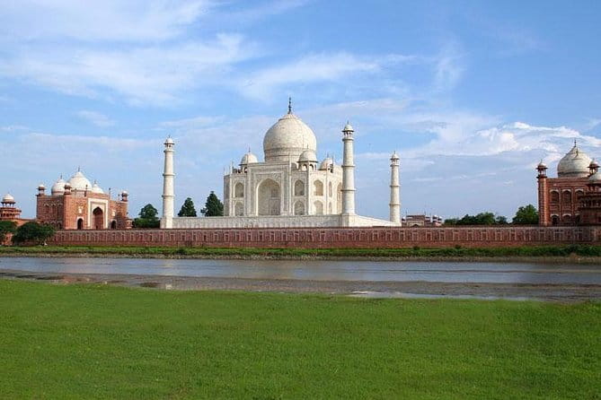 Taj Mahal Tour From Cruise Port, Mumbai, Cochin and Goa - Flying back to your cruise port: the Delhi connector step