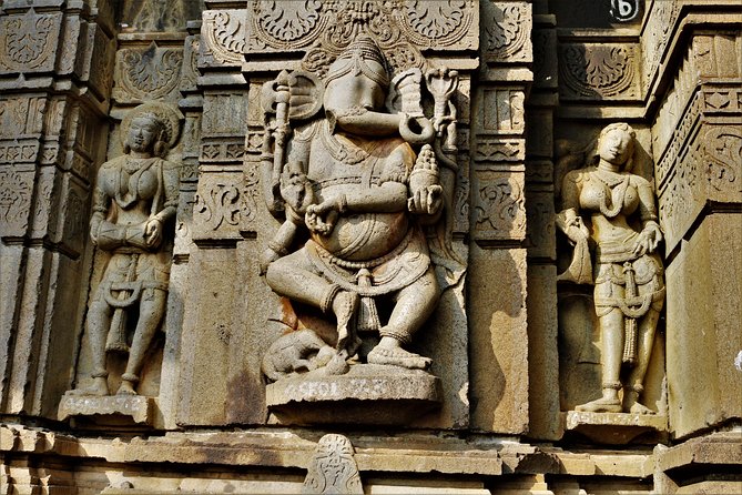Travel 12 days in wonderful Maharashtra - Ellora’s 32 caves and Kailash Temple: multiple faiths in one complex